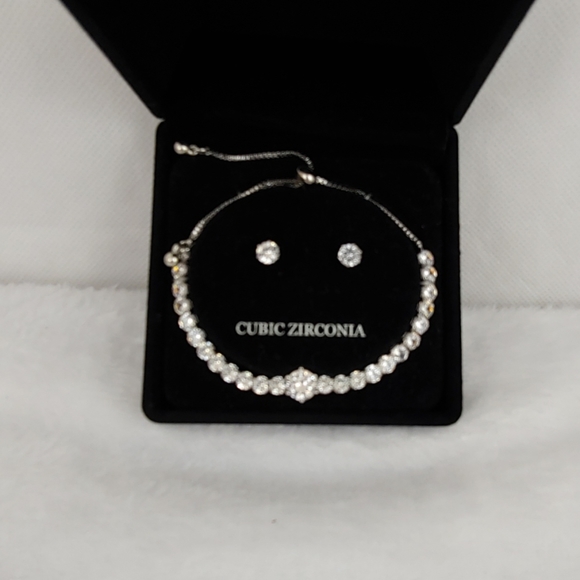 Kohls Jewelry - Kohls Cubic Zirconia Silver Bracelet and Earrings